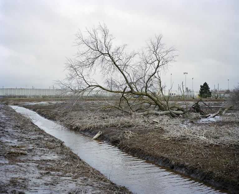Image tirée de la série Calais - Myr Muratet "Zone de confort"